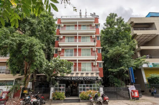 StayBird - Azure Suites, Business Hotel