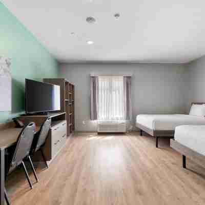 Echo Suites Extended Stay by Wyndham Houston Katy West Rooms