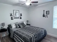 Barndominium getaway oasis! Close to Chattanooga shopping restaurants and Water!