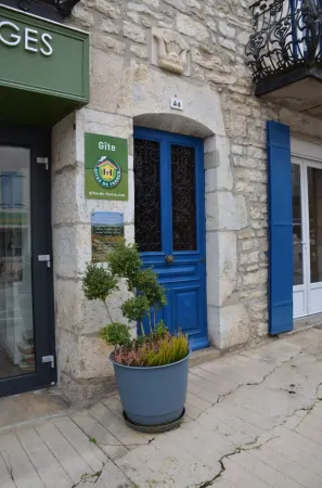 Warm place for a course or long stay 5 minutes walk from the lake