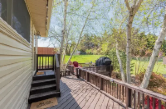 Find your Happy Place at our Country Cottage!!