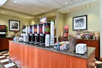 Hampton Inn Ellsworth/Bar Har - Frühstück
