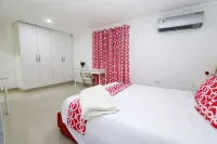 Vista Hermosa RD<br>Modern 2 BR vacation home with Balcony.<br> Hotels in 