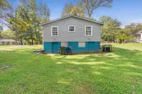 Charming 2-bedroom cottage with WiFi, AC in enjoyable Atlanta
