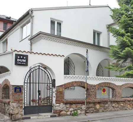 Hotel Dum Отели рядом с достопримечательностью «Voždovac»