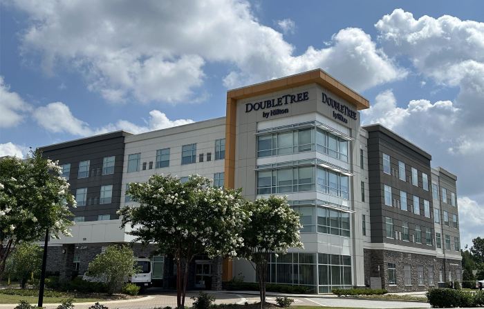 DoubleTree by Hilton Greenville Woodruff Road