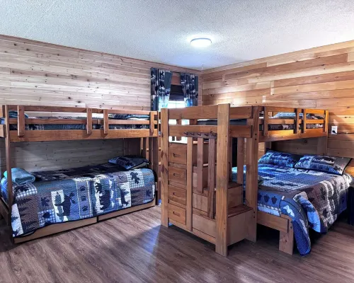 Cozy Cabin on Little Moose Lake & Snowmobile Trail 艾塔斯卡縣住宿飯店
