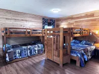 Cozy Cabin on Little Moose Lake & Snowmobile Trail