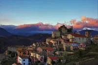 ENTIRE VACATION HOME ON 2 FLOORS NEAR ROCCARASO, CAPRACOTTA, CAMPITELLO Hotel di Roccasicura