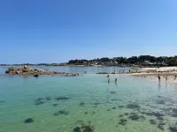 Fisherman's cottage 350m from the beach Hotels in Penvenan