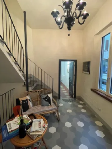 Santa Vincenza - Independent suite Hotel in zona Basilica di Santa Maria di Valvendra