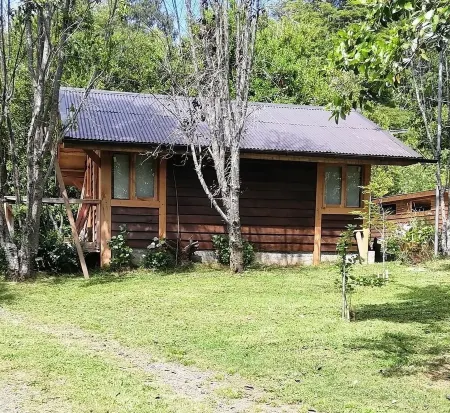 Rustic cabins Pucón Pellín, rustic style, fully equipped.