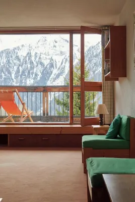 Typical studio with balcony in Plan Peisey 1600m Hotels in Landry