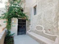 Luisella studio apartment: sleeping in a scenic lemon grove on the Amalfi Coast!