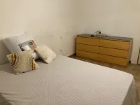 House sleeps 6 possibility8 in exceptionally quiet south-facing location Hotel a Le Rouret