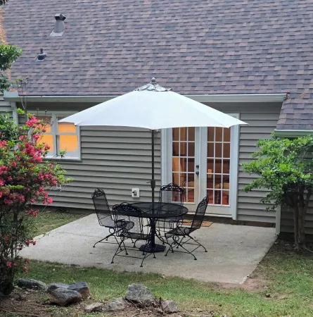 Charming 3-bedroom house with AC, WiFi in brilliant Metro Atlanta