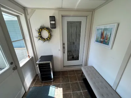 Peaceful Getaway in Lake Country