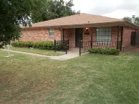 3-bedroom house in peaceful Wichita Falls with fitness, WiFi, office space.