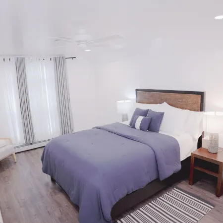 Spotless & Cozy Renovated Loft. Comfort & Convenience in Lake View, NY.