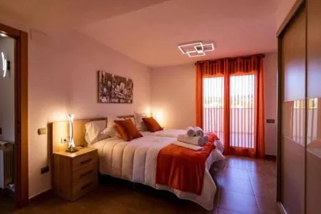 Uncle Pepe House Отели в г. Valderrobres