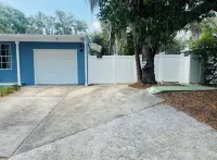 Escape to The Marine – Cozy Studio with a Touch of Nautical Elegance Hotels in Temple Terrace