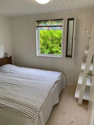 A pearl of a summer house close to both beach and city