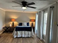 Family-Friendly, Modern & Comfortable 3Br Lubbock Home with a King Bed.