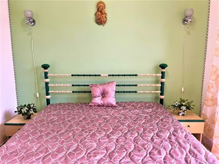 2 Bedroom Private vacation home in Scalea Отели в г. Скалея