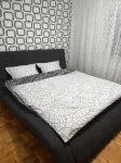Apartament la 3 minute de aeroport, in centrul orasului langa parc si restaurant Отели в г. 