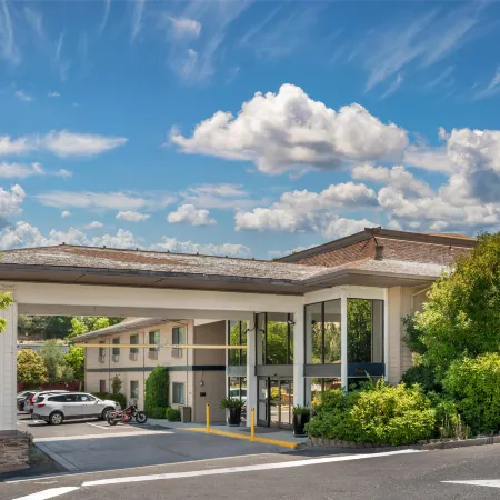 Best Western Plus Sonora Oaks Hotel  Conference Center