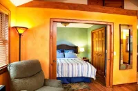 Charming 1-bedroom cottage with WiFi and AC in Saugerties