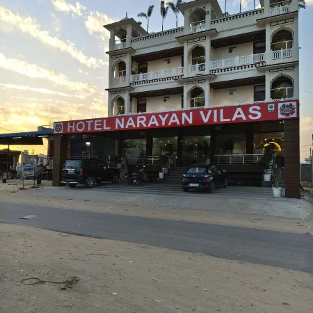 HOTEL NARAYAN VILAS