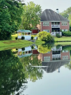 Spacious Lake House with Game Room & Family Amenities and Pc gaming