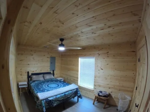 Lake Leon Cozy Cabin and RV park