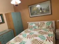 Villa with garden, 300 m from the beach, indoor parking, air conditioning.