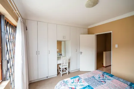 Escape to Our Coastal Oasis: Your Home Away from Home, Just Steps from the Beach Отели в г. Порт-Альфред