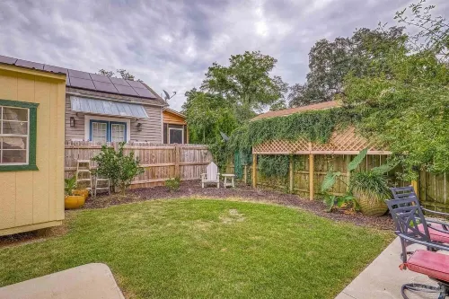 Historic Downtown Loft C