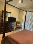 3 beds 3 baths and amazing views of Jordan Hare!!