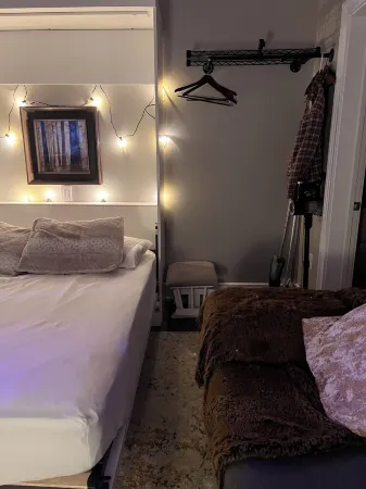 Amazingly Cozy Comfort Downtwn, Amphitheater, 2 min ferry & train station Отели рядом с достопримечательностью «Лонг Бич»