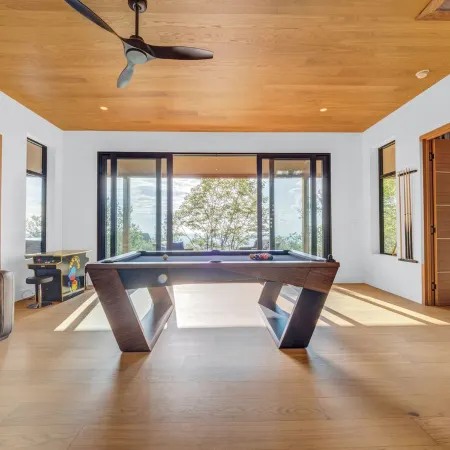 Modern View Home with Sauna, Steam Room & Hot Tub