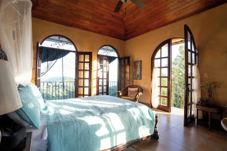 Villa la Ventana - Villa and Casita Overlooking the Pacific Ocean Near Nosara