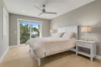 Ocean view, Brand new 3000 sq-ft  modern home Rio del Mar住宿飯店