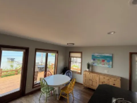 Rest and Relax in This 4-Bedroom  Cottage in Lake City on Lake Missaukee Hotels in Missaukee County