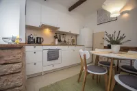 Casa Oliva d'Oro - Stilvolle Ferienwohnung in Tremosine Sul Garda, Gardasee Hotels in Tremosine