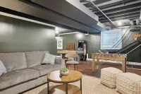 3mins DT Game Room Fire Pit+BBQ - 9404 Brookline