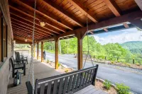 New Listing! Luxury mountain view cabin in the heart of Aska Adventure area