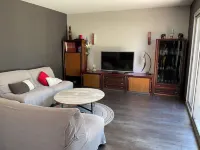 TY NOUCHKA.    GROUND FLOOR HOUSE.ON 1300M2 OF GREENERY MORBIHAN PLUVIGNER. Hotels in Pluvigner