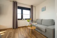 Fantastic apartment with water access House on the lakeshore starboard