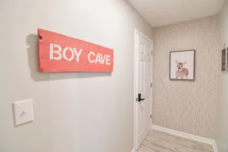 Sweet 1BR 1BA 5 min to lake 20 min to downtown CLT Отели в г. Стил Крик