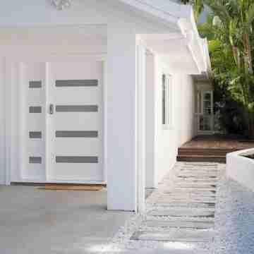 Genoa Beach House. - where coastal charm meets ultimate comfort. Pet friendly Others